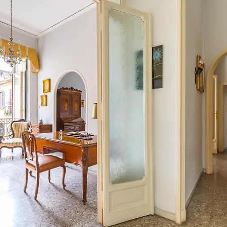 Rettifilo Family By Wonderful Italy * Neapel